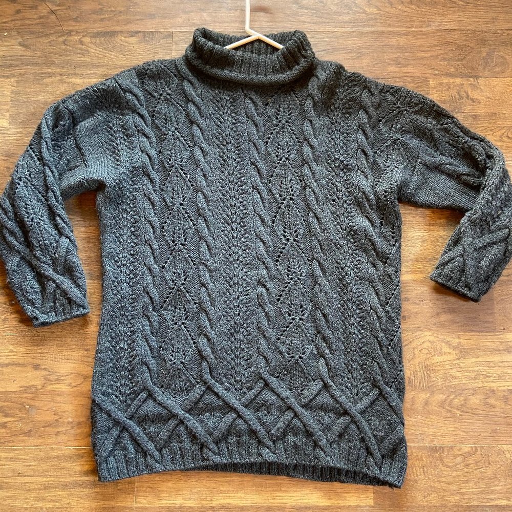 Handknit Roberta Freymann Gray Sweater 100% Wool